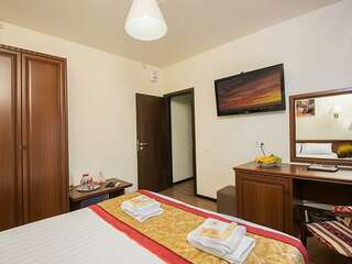 Гостиница Атлас Краснодар Люкс с 2 спальнями-2